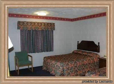 Budget Inn North Kingstown Room photo